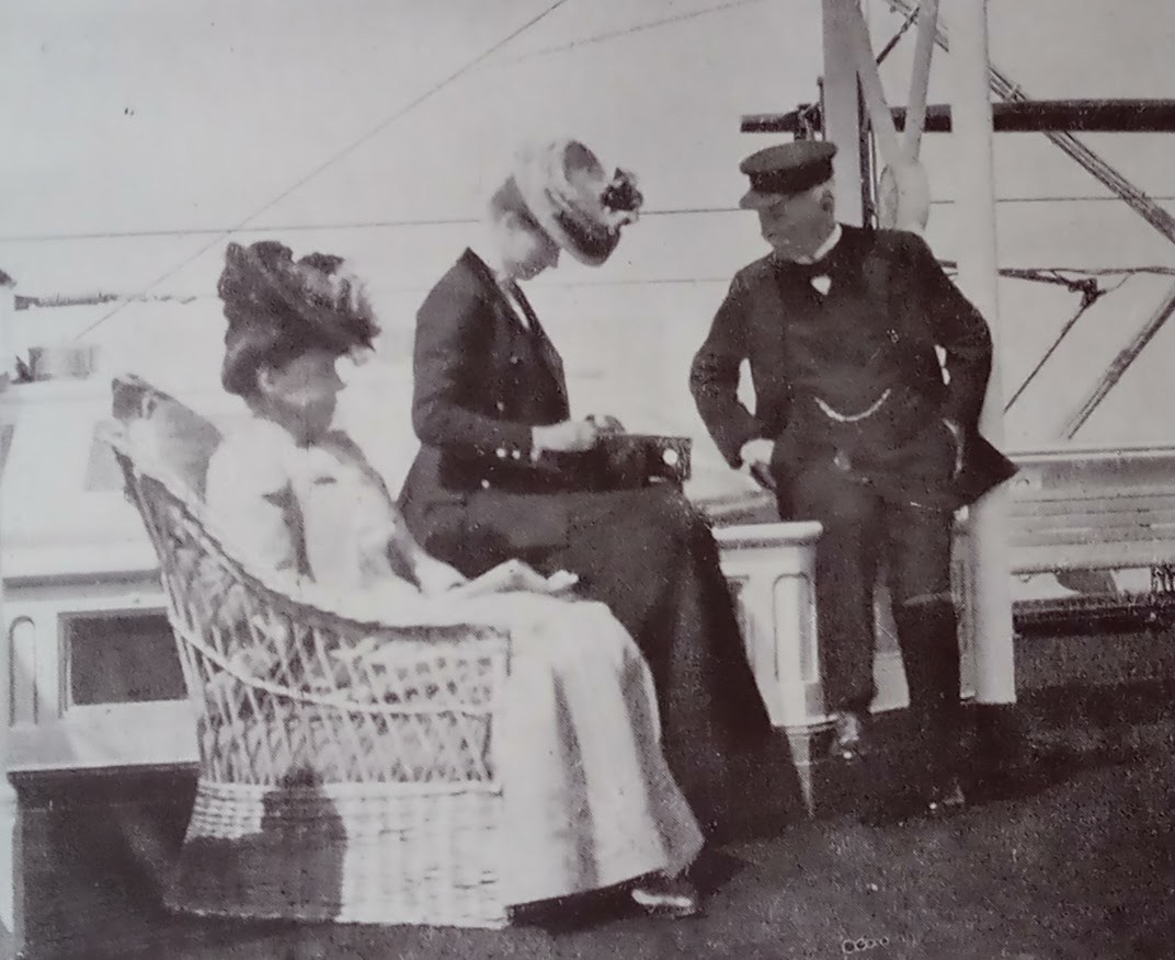 Lord and Lady Knollys, Cowes